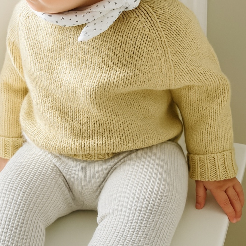 Gray Ribbed Leggings with Button Details